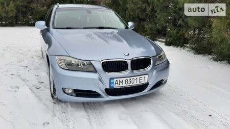 BMW 318 2011  выпуска Житомир с двигателем 2 л дизель универсал механика за 9300 долл. 