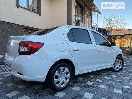 Dacia Logan 2014  випуску Ужгород з двигуном 1.5 л дизель седан механіка за 5600 долл. 