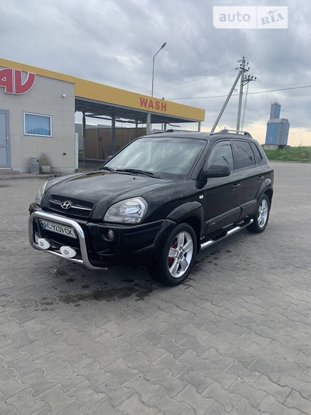 Hyundai Tucson 2008  випуску Луцьк з двигуном 2 л дизель позашляховик автомат за 8800 долл. 