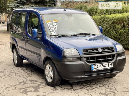 Fiat Doblo 2005  випуску Черкаси з двигуном 1.2 л бензин мінівен механіка за 4400 долл. 
