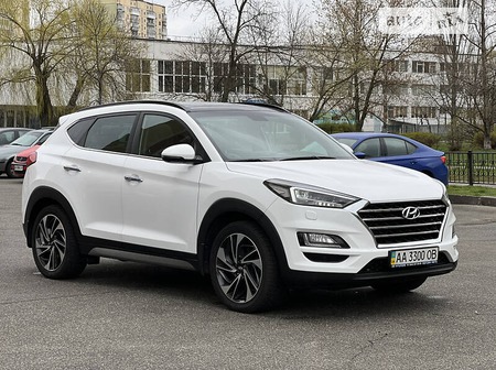 Hyundai Tucson 2018  випуску Київ з двигуном 2 л  позашляховик автомат за 26900 долл. 