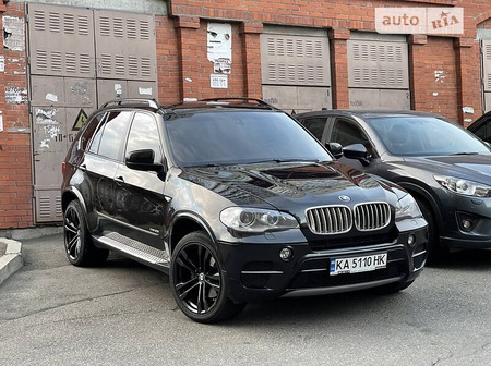 BMW X5 2012  випуску Львів з двигуном 3 л бензин позашляховик автомат за 17500 долл. 