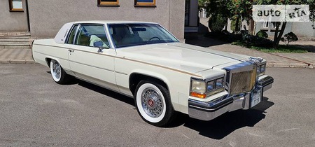 Cadillac DeVille 1984  випуску Дніпро з двигуном 4.1 л бензин купе автомат за 51000 долл. 