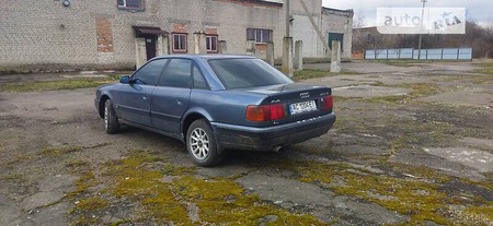 Audi 100 1992  випуску Луцьк з двигуном 2 л бензин седан механіка за 3000 долл. 