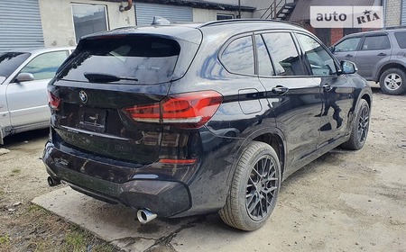 BMW X1 2020  випуску Тернопіль з двигуном 2 л бензин позашляховик автомат за 37500 долл. 