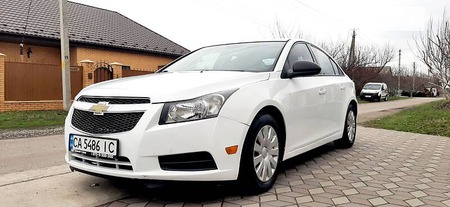 Chevrolet Cruze 2013  випуску Черкаси з двигуном 1.8 л  седан автомат за 7700 долл. 