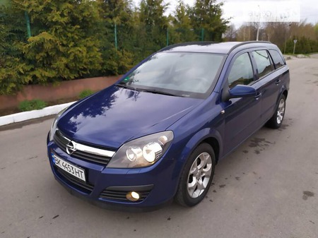 Opel Astra 2006  випуску Рівне з двигуном 1.6 л бензин універсал механіка за 3999 долл. 