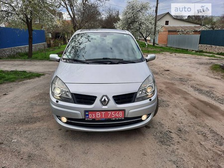 Renault Scenic 2008  випуску Полтава з двигуном 1.6 л бензин універсал механіка за 6350 долл. 