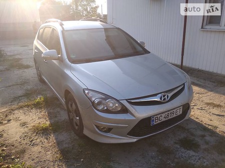 Hyundai i30 2011  випуску Житомир з двигуном 1.6 л дизель універсал механіка за 6300 долл. 