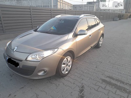 Renault Megane 2009  випуску Київ з двигуном 0 л бензин універсал автомат за 7900 долл. 