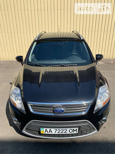 Ford Kuga 2012  випуску Київ з двигуном 2.5 л бензин позашляховик автомат за 11000 долл. 