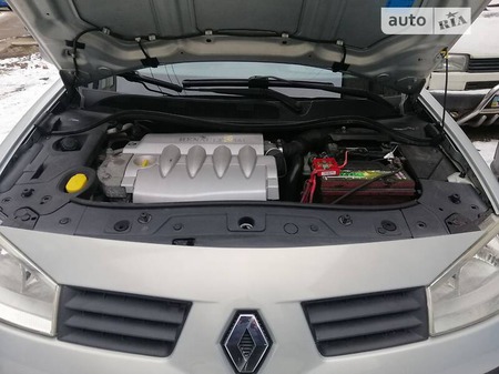 Renault Megane 2004  випуску Черкаси з двигуном 1.6 л бензин універсал механіка за 5100 долл. 