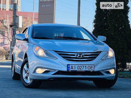 Hyundai Sonata 2012  випуску Київ з двигуном 2 л газ седан автомат за 7300 долл. 