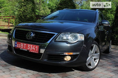 Volkswagen Passat 2010  випуску Львів з двигуном 1.4 л бензин універсал механіка за 7270 долл. 