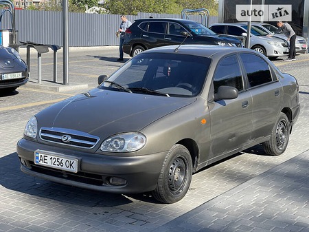 ЗАЗ Sens 2012  випуску Дніпро з двигуном 1.3 л  седан механіка за 3100 долл. 