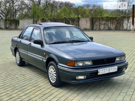 Mitsubishi Galant 1993  випуску Одеса з двигуном 1.8 л бензин седан механіка за 2100 долл. 