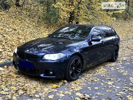 BMW 530 2014  випуску Київ з двигуном 3 л дизель універсал автомат за 26999 долл. 