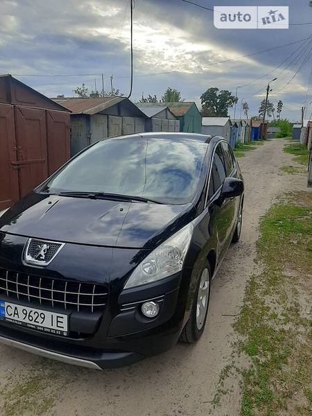 Peugeot 3008 2012  випуску Черкаси з двигуном 1.6 л бензин позашляховик автомат за 9500 долл. 