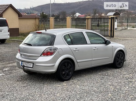 Opel Astra 2004  випуску Ужгород з двигуном 1.6 л бензин хэтчбек механіка за 5150 долл. 