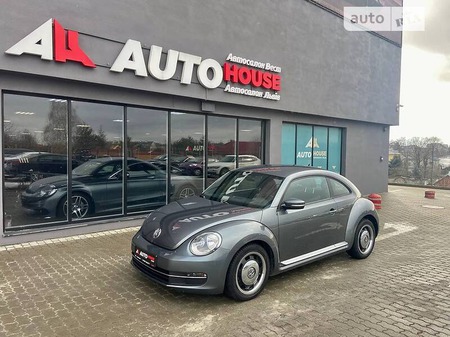 Volkswagen Beetle 2011  випуску Львів з двигуном 2.5 л бензин купе автомат за 9990 долл. 