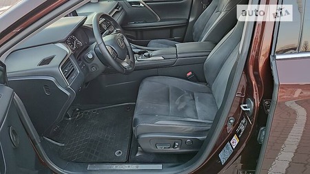 Lexus RX 200t 2017  випуску Київ з двигуном 0 л бензин позашляховик автомат за 1298000 грн. 