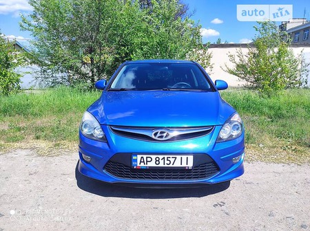 Hyundai i30 2010  випуску Дніпро з двигуном 1.6 л  хэтчбек автомат за 8600 долл. 