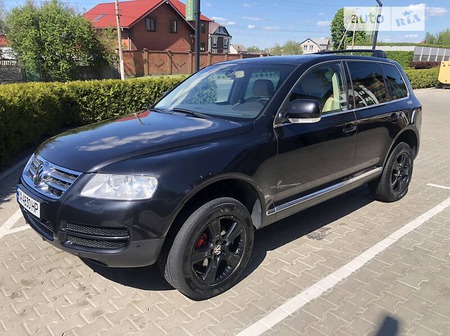 Volkswagen Touareg 2004  випуску Київ з двигуном 2.5 л дизель позашляховик автомат за 9500 долл. 