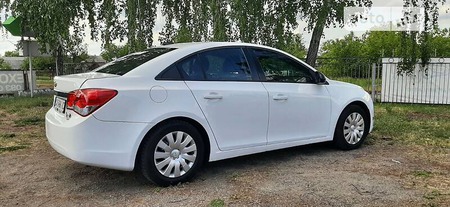 Chevrolet Cruze 2013  випуску Черкаси з двигуном 1.8 л  седан автомат за 7000 долл. 