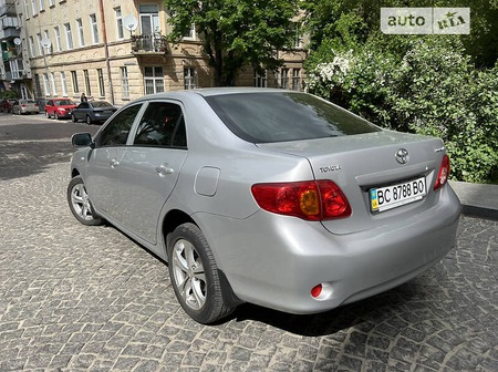 Toyota Corolla 2008  випуску Львів з двигуном 1.6 л бензин седан  за 8499 долл. 