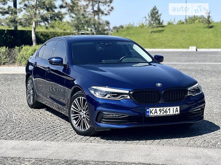 BMW 525 2020  випуску Київ з двигуном 2 л дизель седан автомат за 49777 долл. 