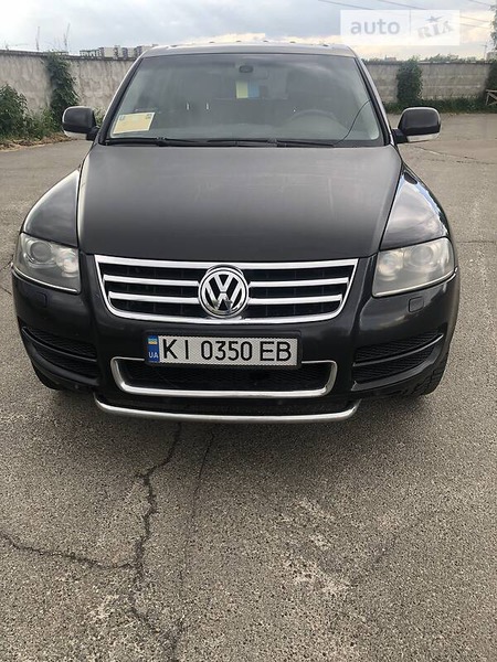 Volkswagen Touareg 2006  випуску Київ з двигуном 3 л дизель позашляховик автомат за 9600 долл. 