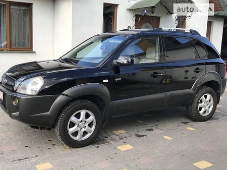 Hyundai Tucson 2005  випуску Луцьк з двигуном 2 л дизель позашляховик механіка за 6300 долл. 