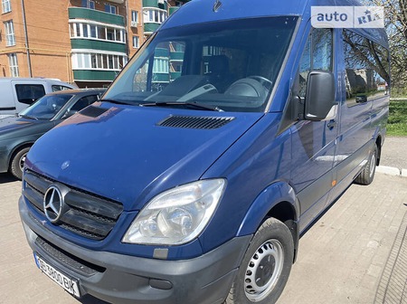 Mercedes-Benz Sprinter 2012  випуску Чернігів з двигуном 1.8 л  мінівен автомат за 18000 долл. 