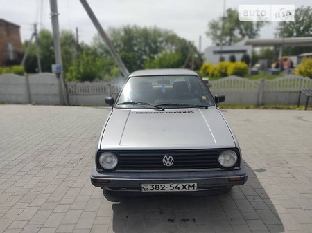 Volkswagen Golf 1989  випуску Рівне з двигуном 1.3 л бензин хэтчбек механіка за 1900 долл. 