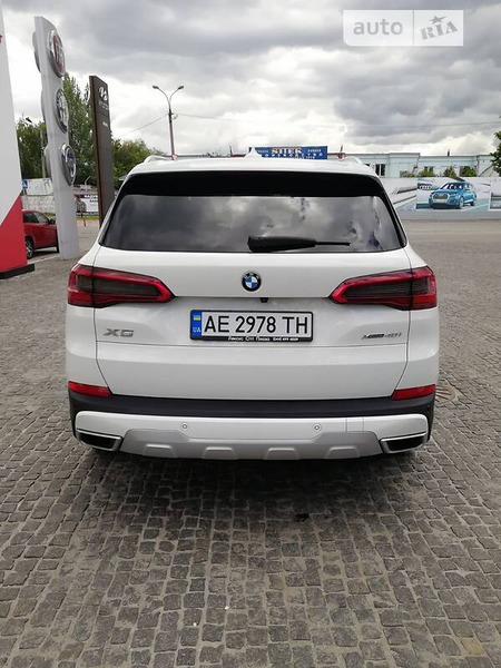 BMW X5 2019  випуску Дніпро з двигуном 3 л бензин позашляховик автомат за 61000 долл. 