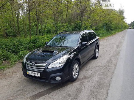 Subaru Outback 2013  випуску Київ з двигуном 0 л дизель універсал автомат за 12400 долл. 