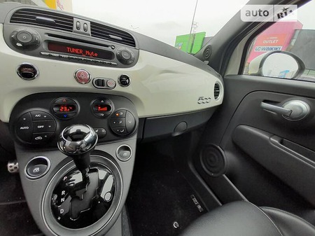 Fiat 500 2013  випуску Київ з двигуном 1.4 л бензин хэтчбек автомат за 8700 долл. 