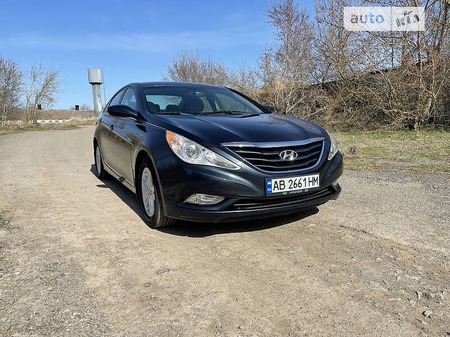 Hyundai Sonata 2012  випуску Вінниця з двигуном 0 л бензин седан автомат за 8900 долл. 