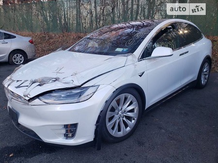 Tesla X 2020  випуску Київ з двигуном 0 л електро позашляховик автомат за 75000 долл. 