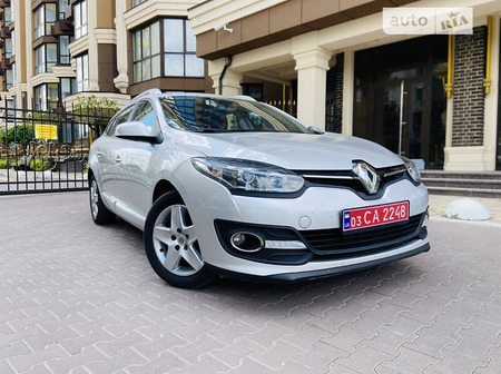 Renault Megane 2016  випуску Київ з двигуном 1.5 л дизель універсал механіка за 9600 долл. 