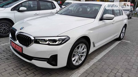 BMW 520 2021  випуску Львів з двигуном 0 л бензин седан автомат за 50000 долл. 