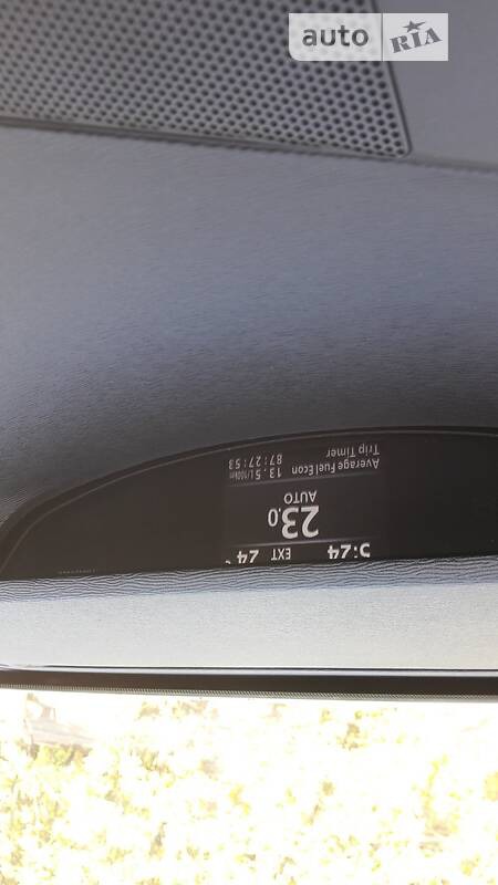 Toyota Venza 2013  випуску Чернівці з двигуном 2.7 л  позашляховик автомат за 14990 долл. 
