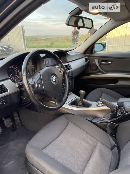 BMW 320 2006  випуску Чернівці з двигуном 2 л дизель седан механіка за 6750 долл. 
