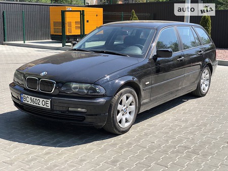BMW 318 2002  випуску Дніпро з двигуном 1.9 л бензин універсал механіка за 3999 долл. 