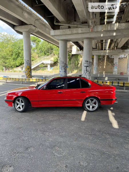 BMW 528 1988  випуску Одеса з двигуном 2.8 л бензин седан механіка за 3990 долл. 