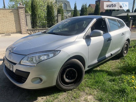 Renault Megane 2011  випуску Тернопіль з двигуном 1.5 л дизель універсал механіка за 4999 долл. 