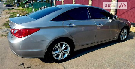 Hyundai Sonata 2011  випуску Вінниця з двигуном 2.4 л  седан автомат за 10499 долл. 