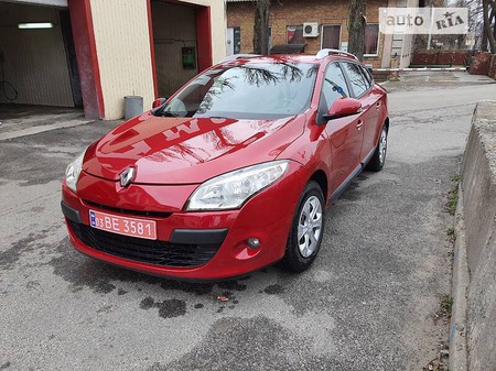 Renault Megane 2010  випуску Київ з двигуном 0 л бензин універсал механіка за 7200 долл. 