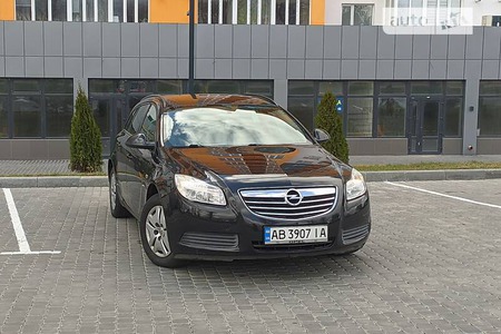 Opel Insignia 2010  випуску Вінниця з двигуном 1.6 л  універсал механіка за 7290 долл. 