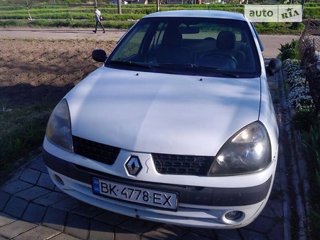 Renault Clio 2005  випуску Рівне з двигуном 1.4 л бензин хэтчбек механіка за 3500 долл. 